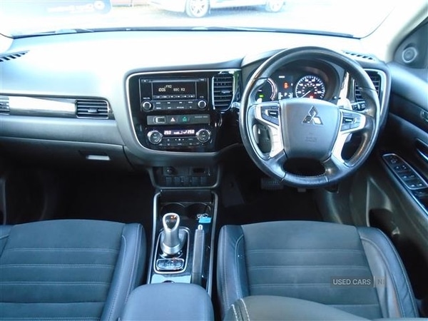 Used Mitsubishi Outlander 2016 for sale - 76743689: Photo 9