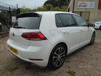 Used Volkswagen Golf 2018 for sale - 79084560: Photo