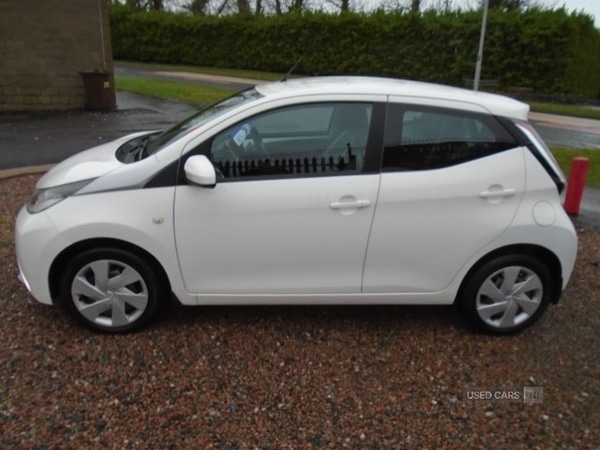 Used Toyota AYGO 2014 for sale - 77292258: Photo 11