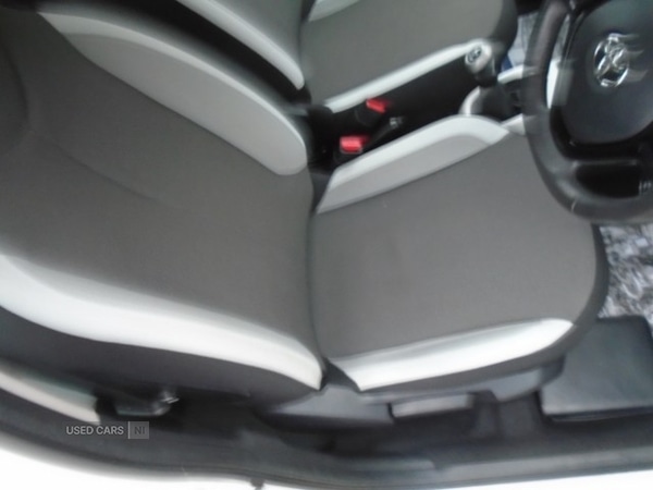 Used Toyota AYGO 2014 for sale - 77292258: Photo 16