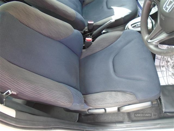 Used Honda Jazz 2011 for sale - 75942119: Photo 17