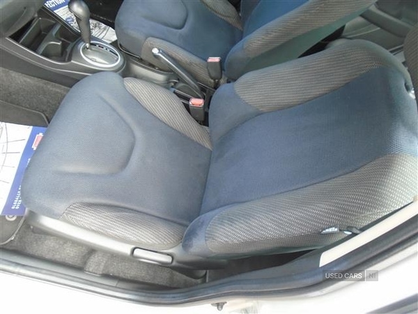Used Honda Jazz 2011 for sale - 75942119: Photo 27