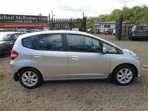 Used Honda Jazz 2011 for sale - 75942119: Photo 2