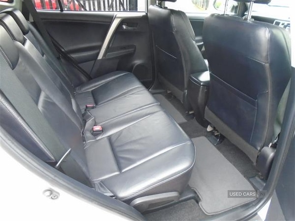 Used Toyota RAV4 2013 for sale - 76500239: Photo 6