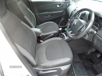 Used Renault Captur 2018 for sale - 78989436: Photo
