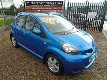 2009 - 1.0 VVT-i Blue 5dr MMT