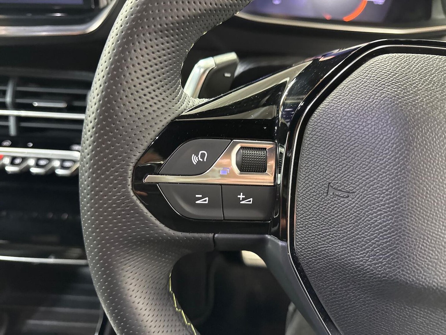 Used Peugeot 2008 2025 for sale - 78193816: Photo 26