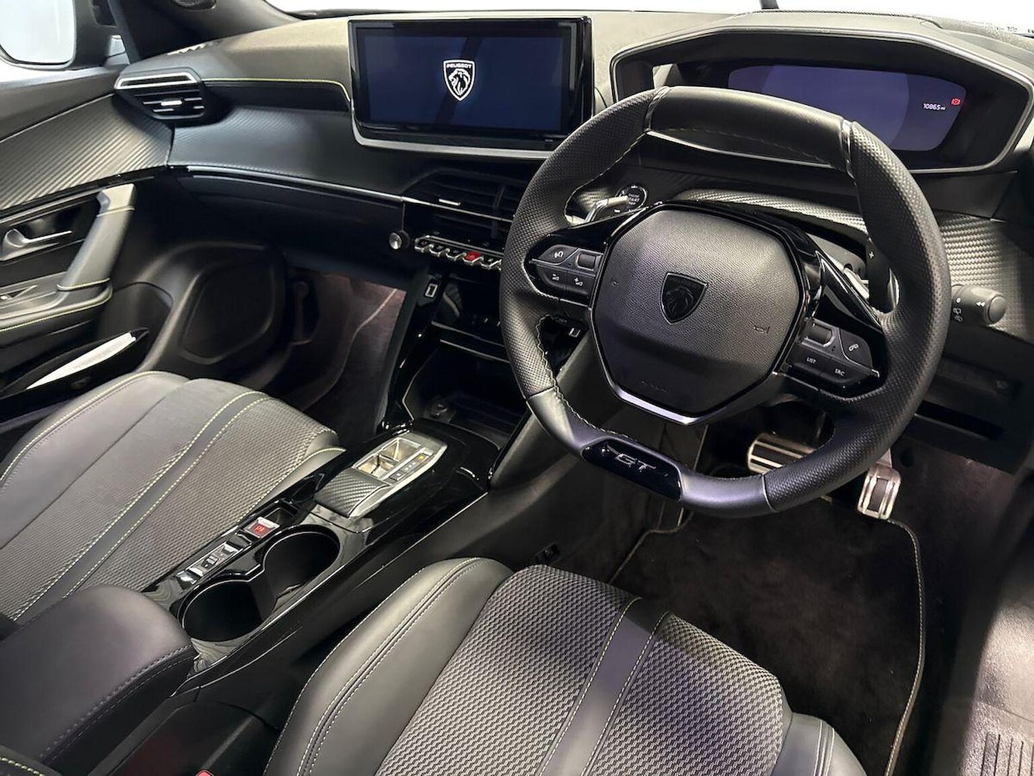 Used Peugeot 2008 2025 for sale - 77008239: Photo 8