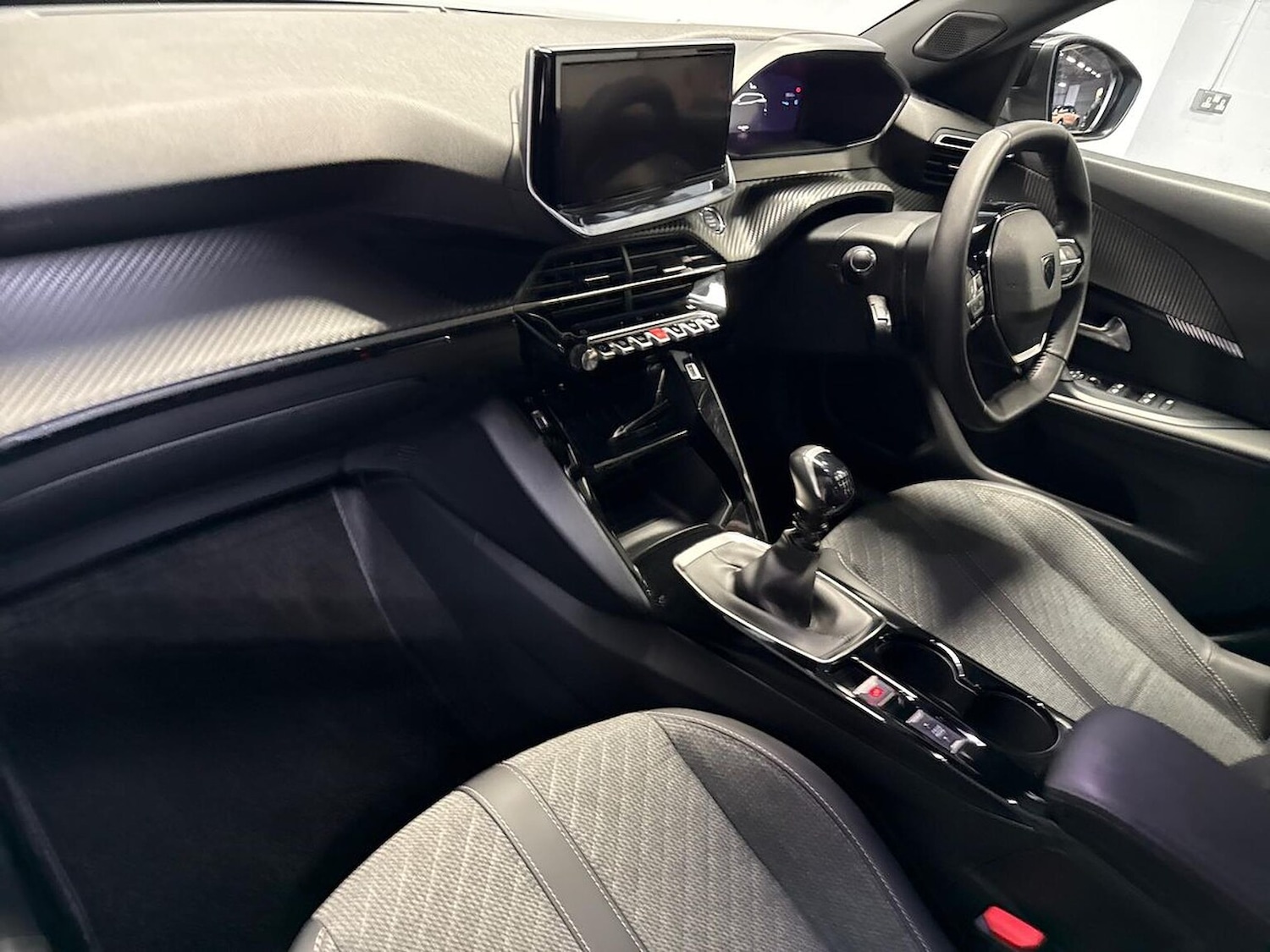 Used Peugeot 2008 2024 for sale - 76979896: Photo 14