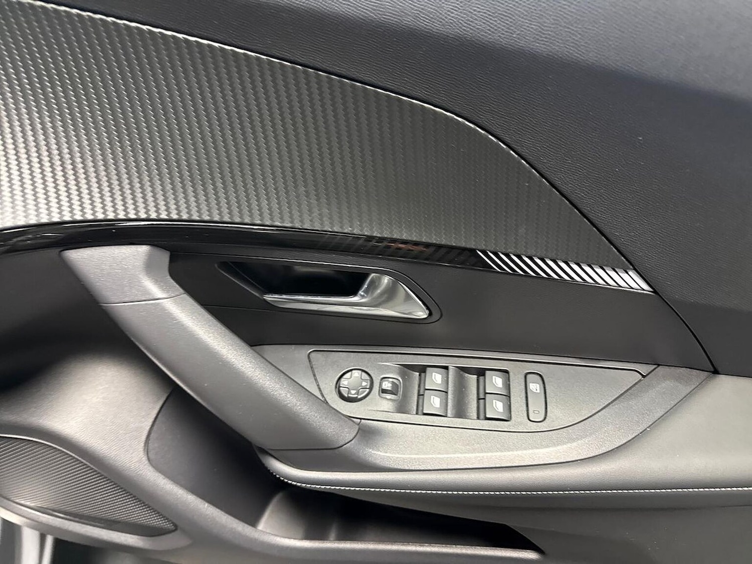 Used Peugeot 2008 2024 for sale - 76979896: Photo 21