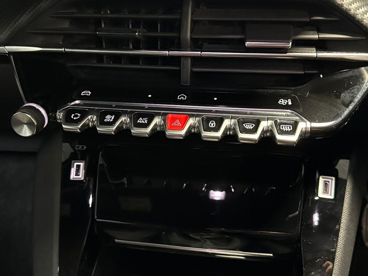 Used Peugeot 2008 2024 for sale - 76979896: Photo 22