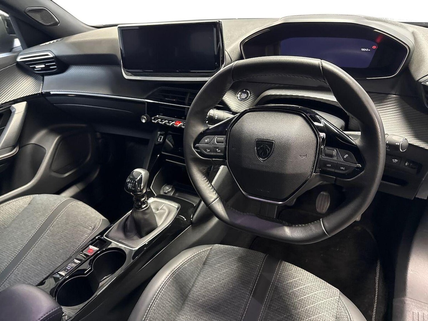 Used Peugeot 2008 2024 for sale - 76979896: Photo 9