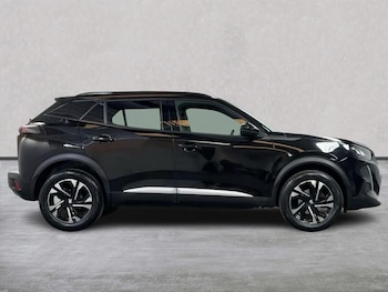 Used Peugeot 2008 2023 for sale - 79081649: Photo