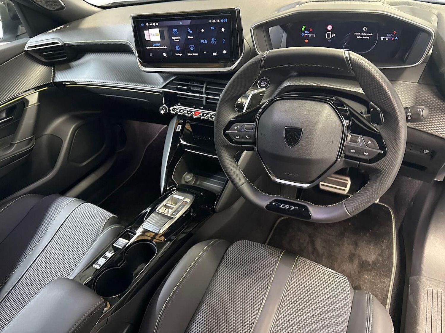 Used Peugeot 2008 2025 for sale - 76506125: Photo 15