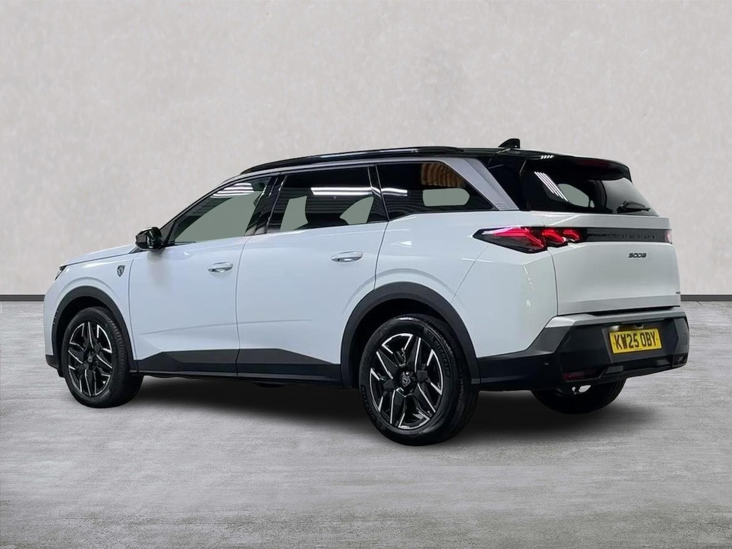 Used Peugeot 5008 2025 for sale - 78193936: Photo 2