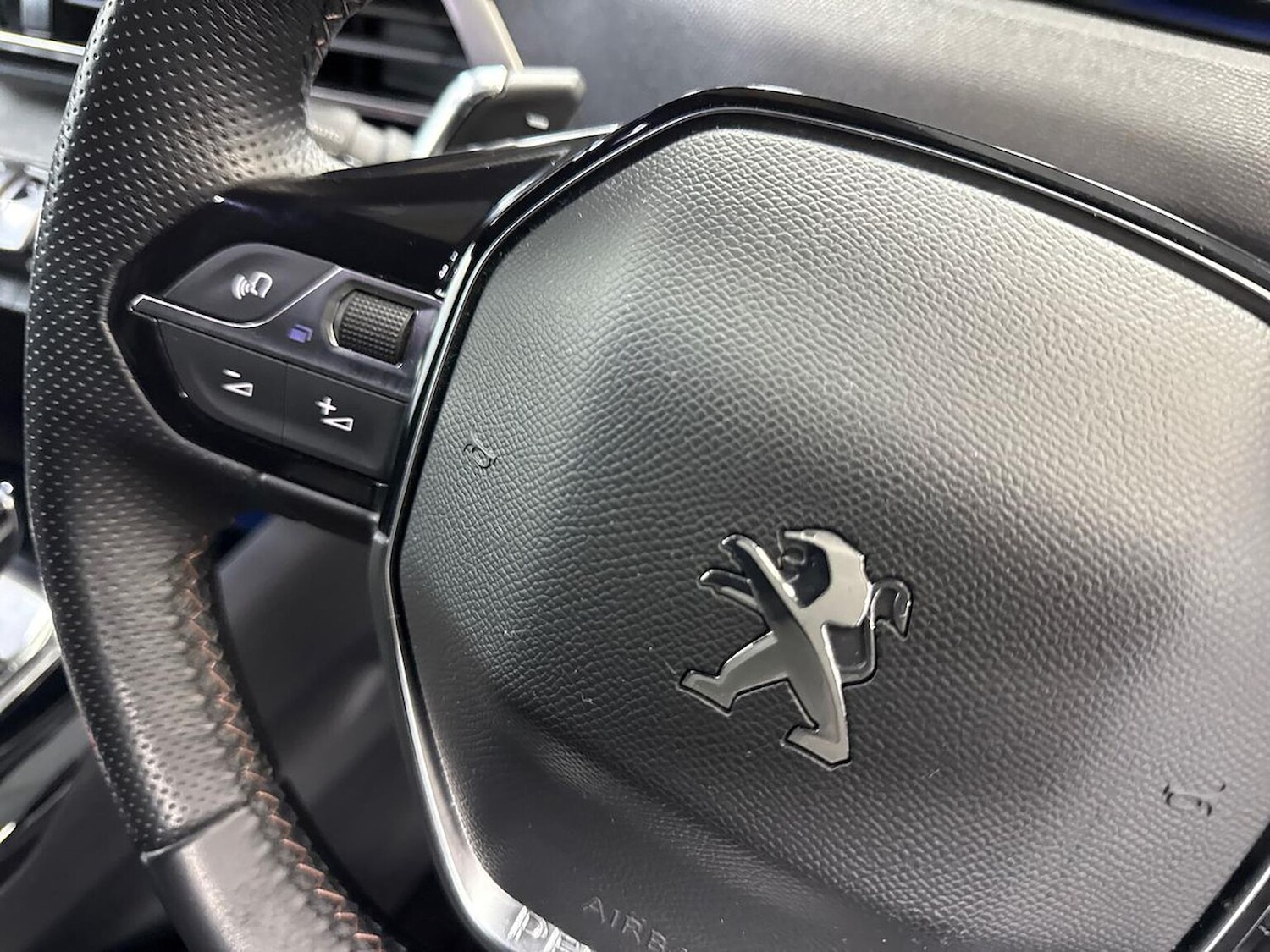 Used Peugeot 3008 2022 for sale - 77759330: Photo 25