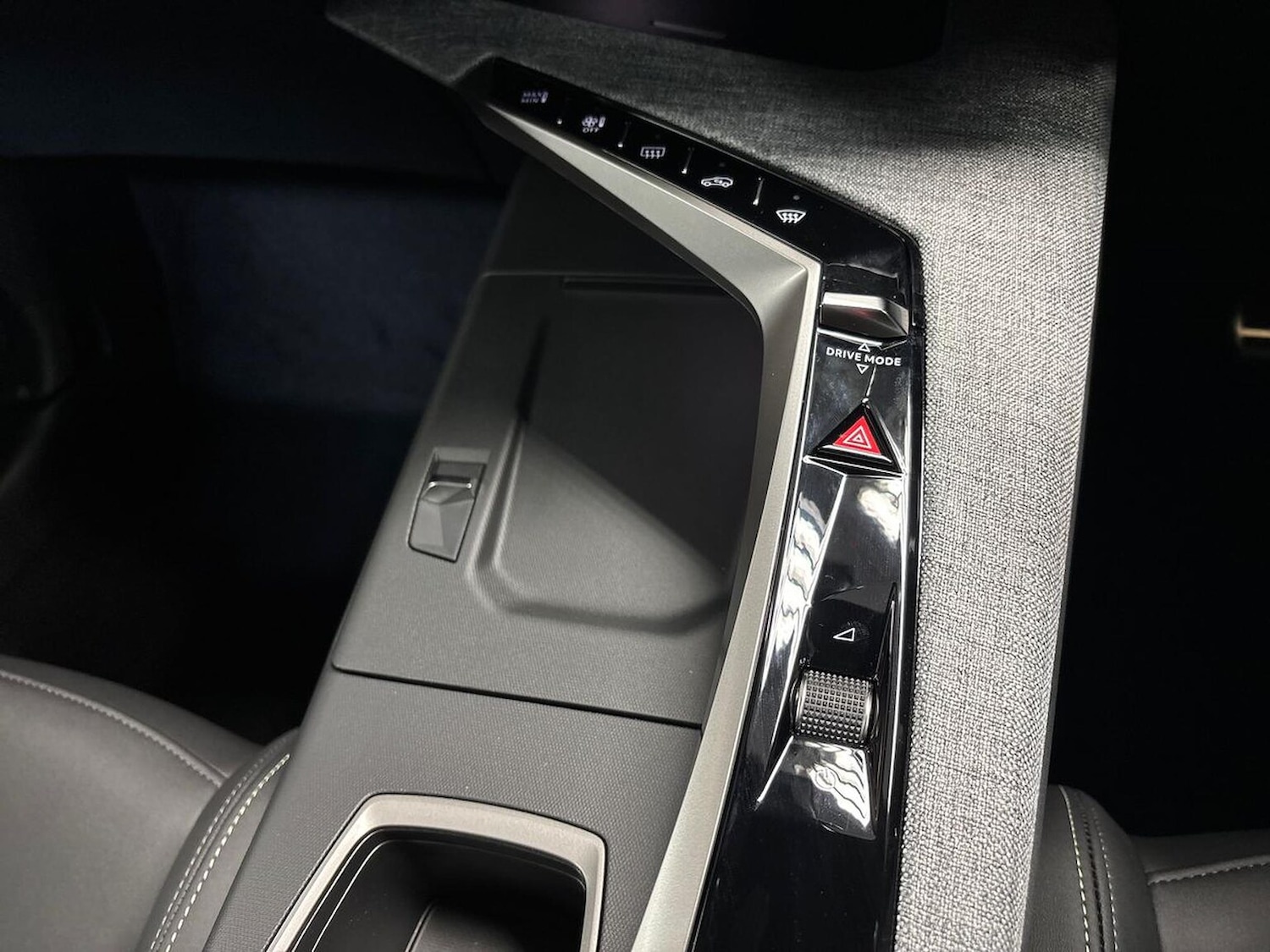 Used Peugeot 3008 2024 for sale - 76510717: Photo 12