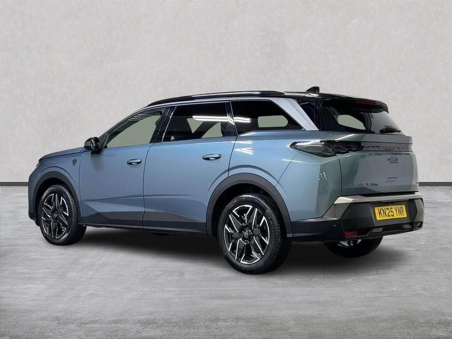 Used Peugeot 5008 2025 for sale - 76837116: Photo 2