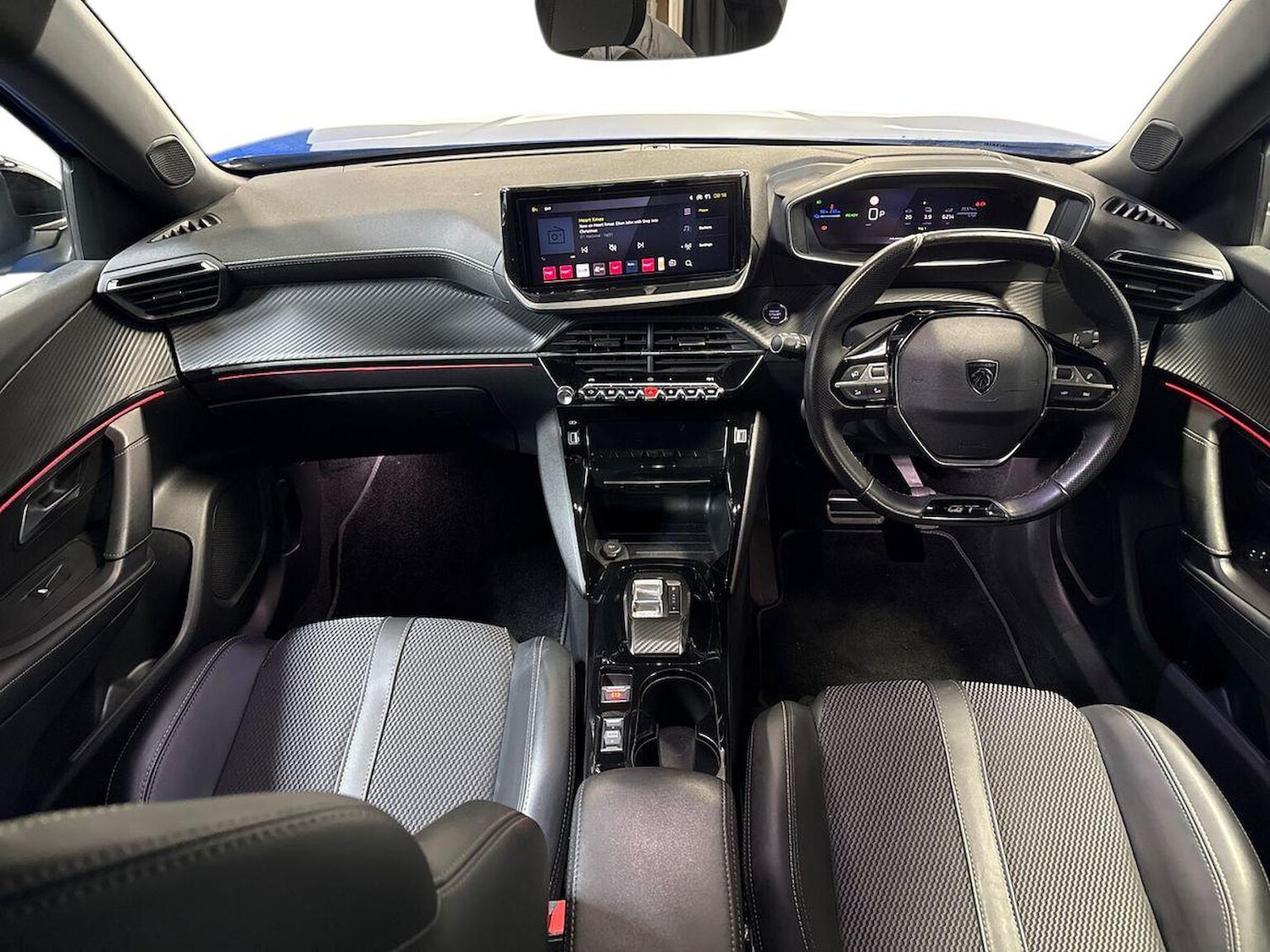 Used Peugeot 2008 2024 for sale - 76655917: Photo 8