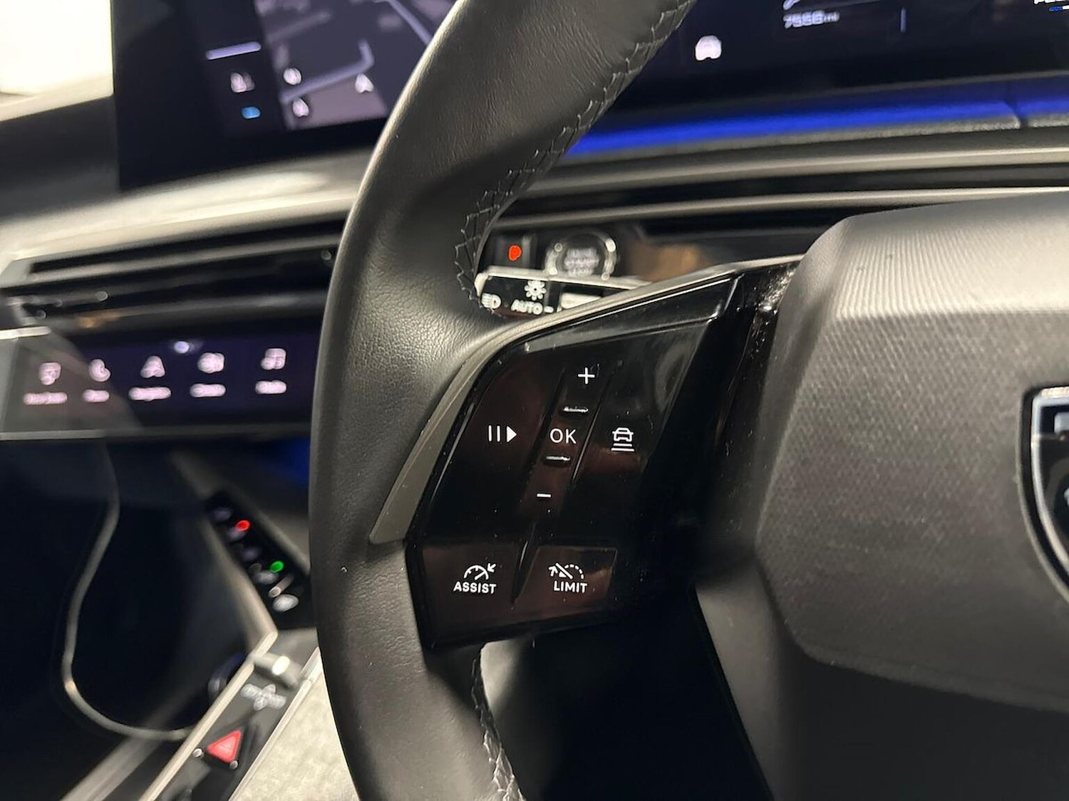 Used Peugeot 5008 2024 for sale - 76670822: Photo 24