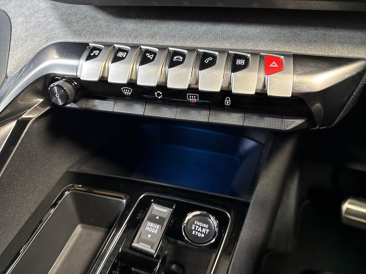 Used Peugeot 3008 2023 for sale - 76076437: Photo 12