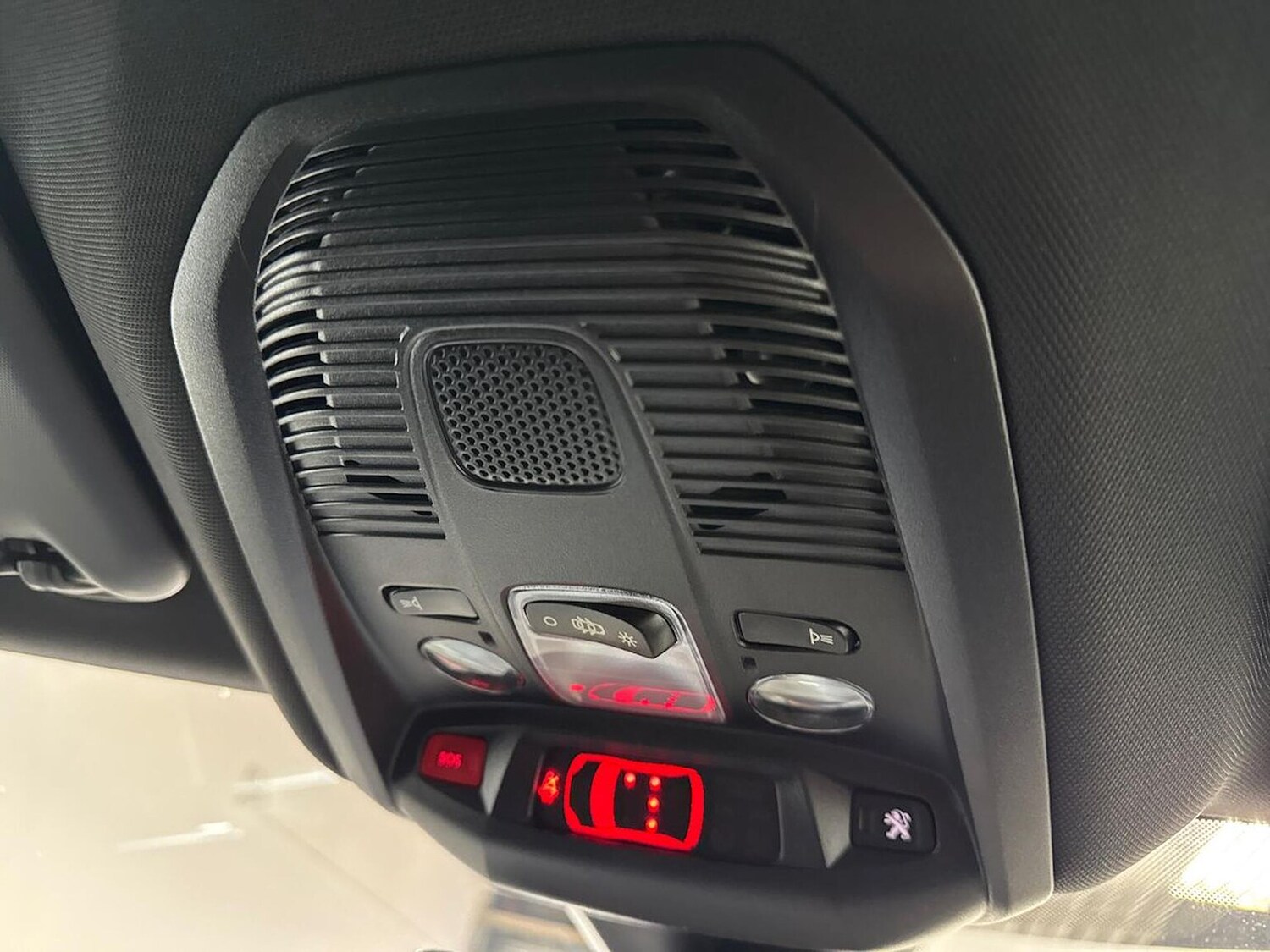 Used Peugeot 3008 2023 for sale - 76076437: Photo 14