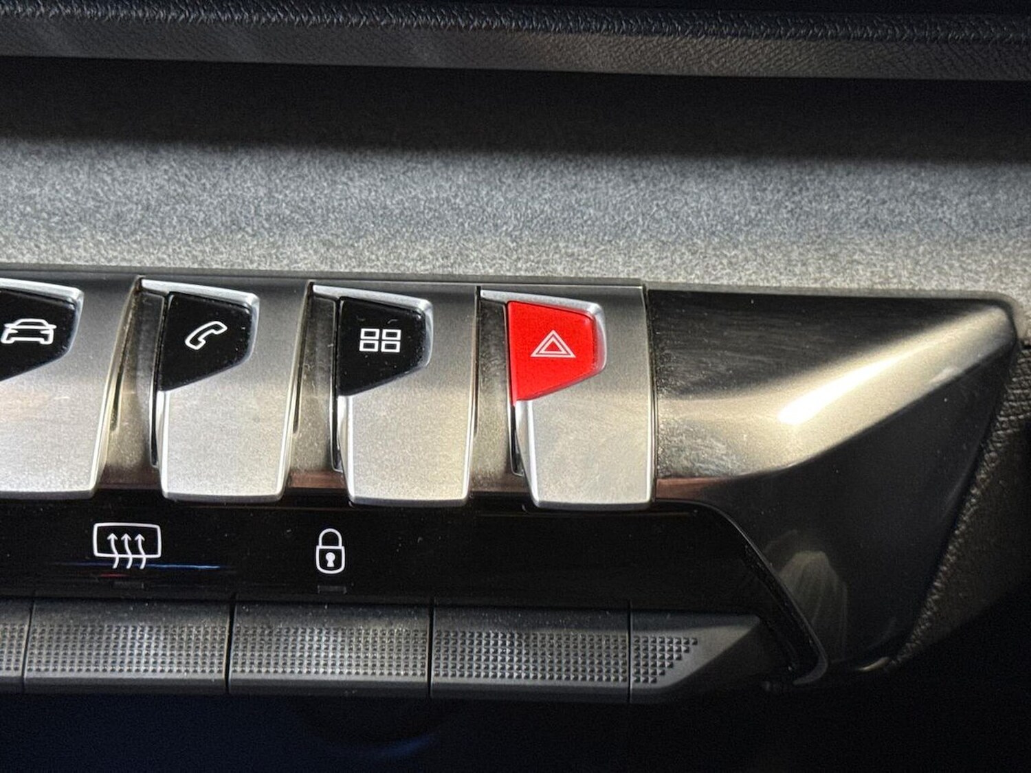 Used Peugeot 3008 2023 for sale - 76076437: Photo 22