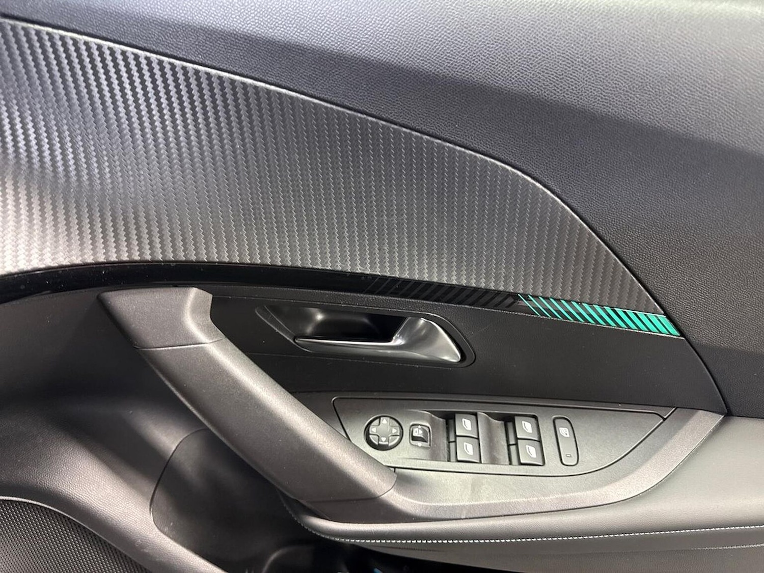 Used Peugeot 2008 2022 for sale - 76396915: Photo 21