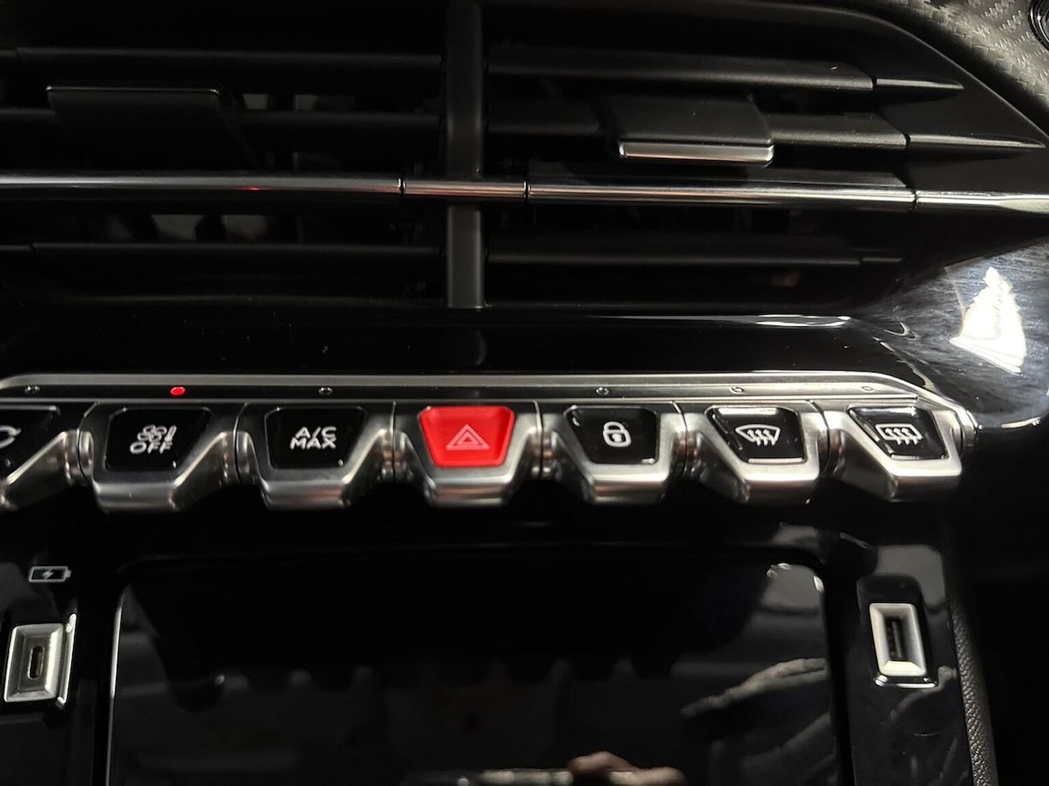 Used Peugeot 2008 2022 for sale - 76396915: Photo 22