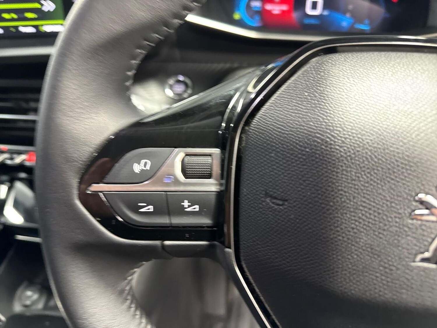 Used Peugeot 2008 2022 for sale - 76396915: Photo 24