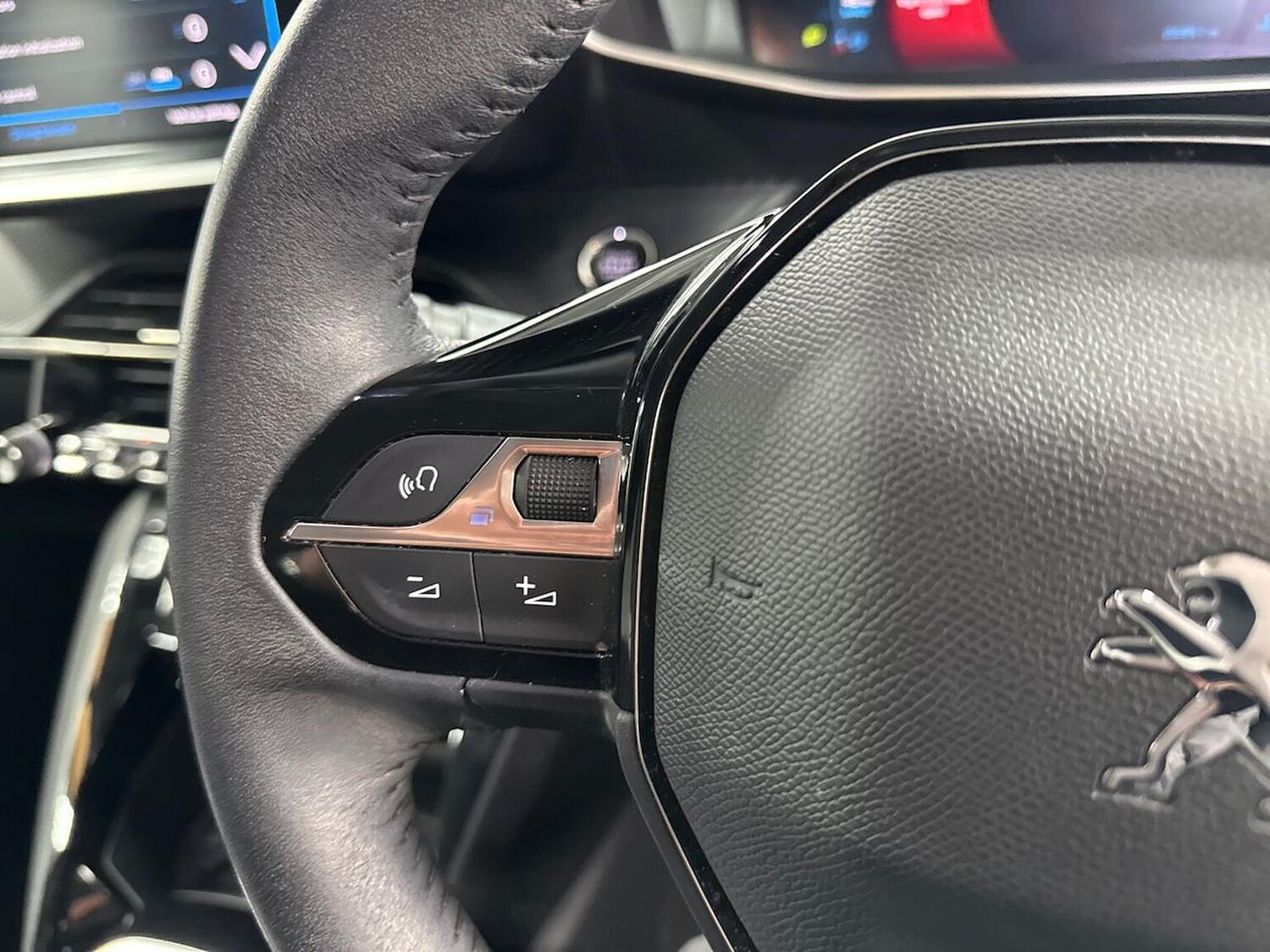 Used Peugeot 2008 2022 for sale - 78194052: Photo 26