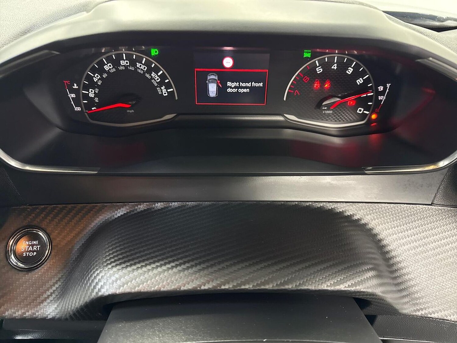 Used Peugeot 2008 2023 for sale - 78193885: Photo 12