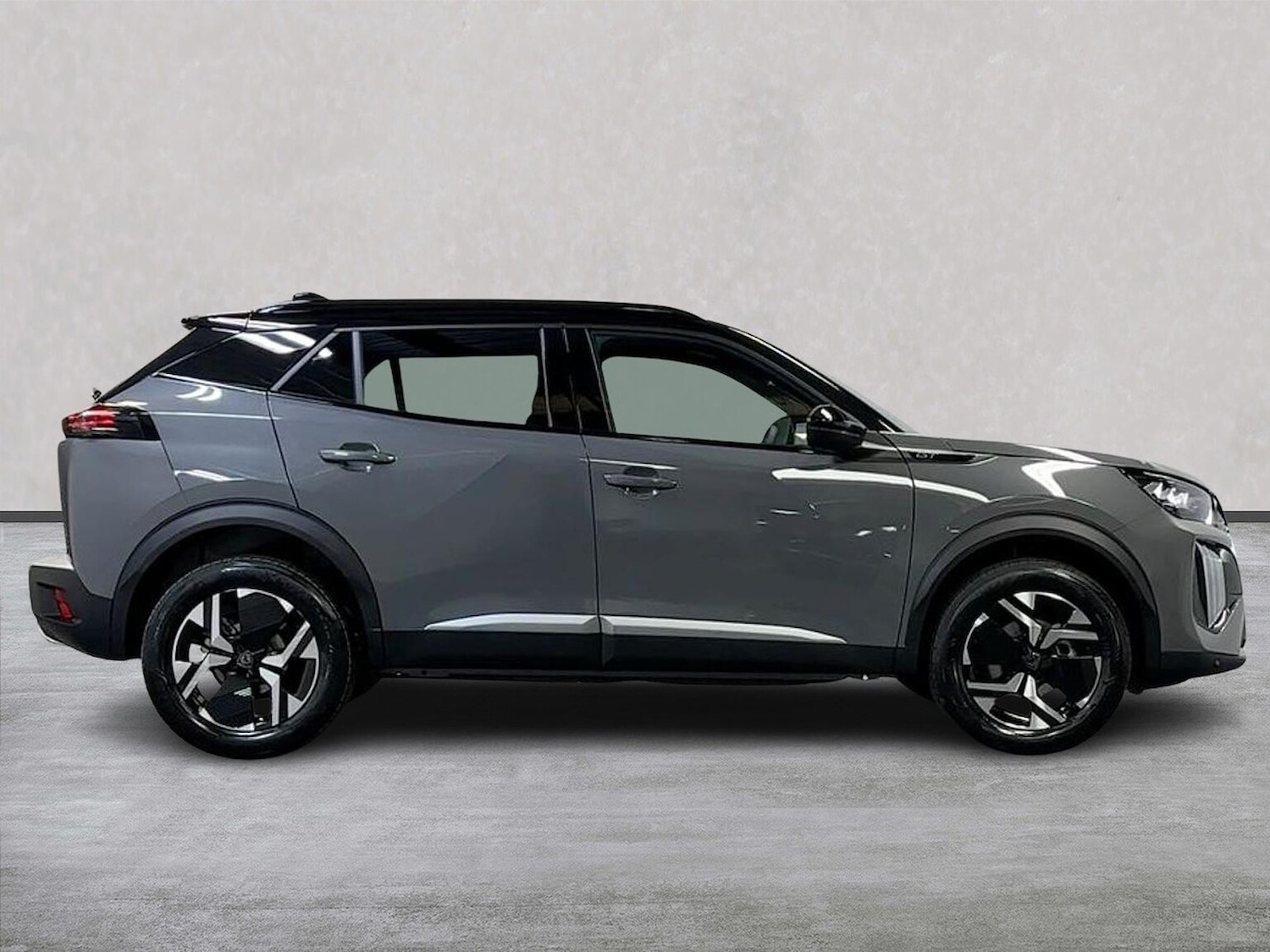 Used Peugeot 2008 2024 for sale - 76383348: Photo 3