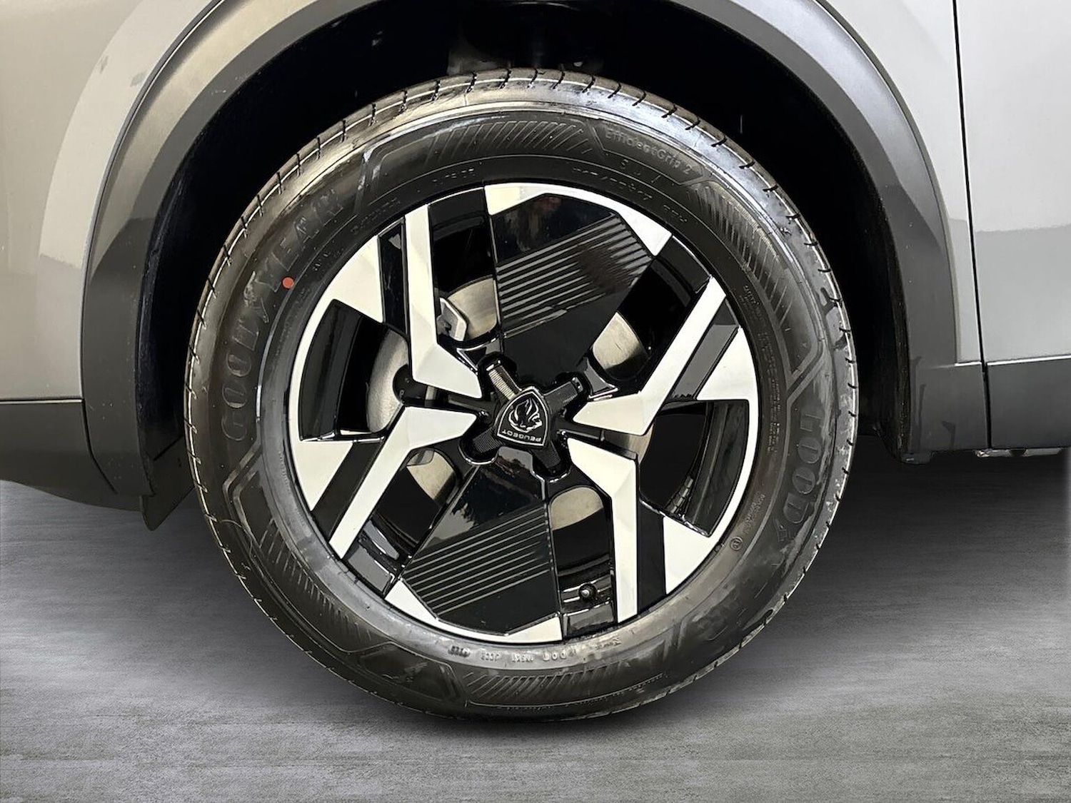 Used Peugeot 2008 2024 for sale - 76383348: Photo 6