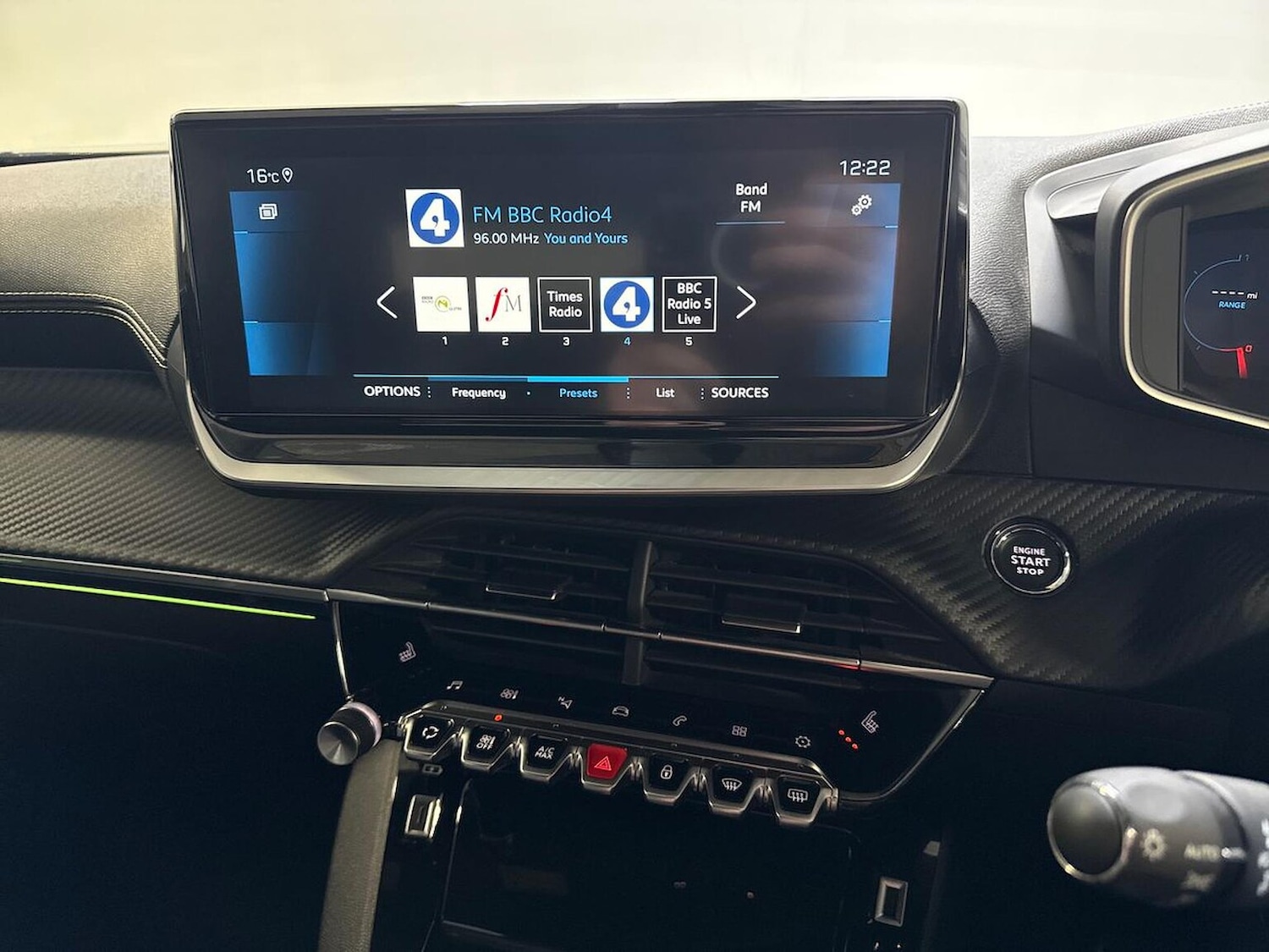 Used Peugeot 2008 2022 for sale - 76785183: Photo 11