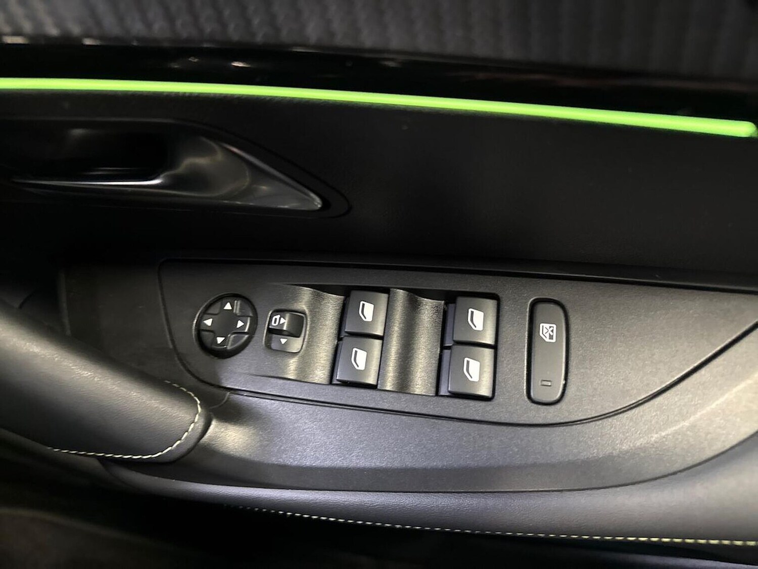 Used Peugeot 2008 2022 for sale - 76785183: Photo 21