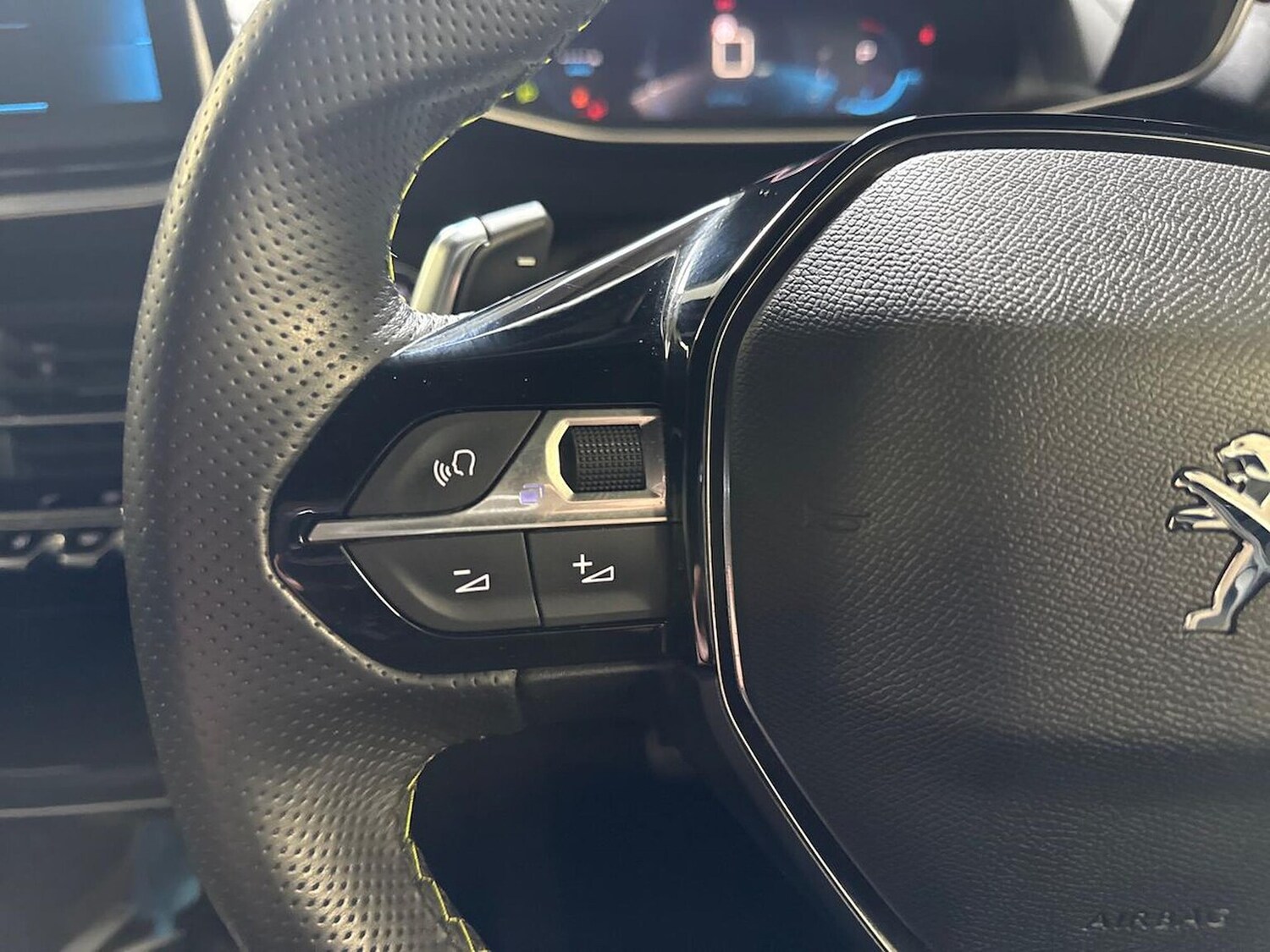 Used Peugeot 2008 2022 for sale - 76785183: Photo 24