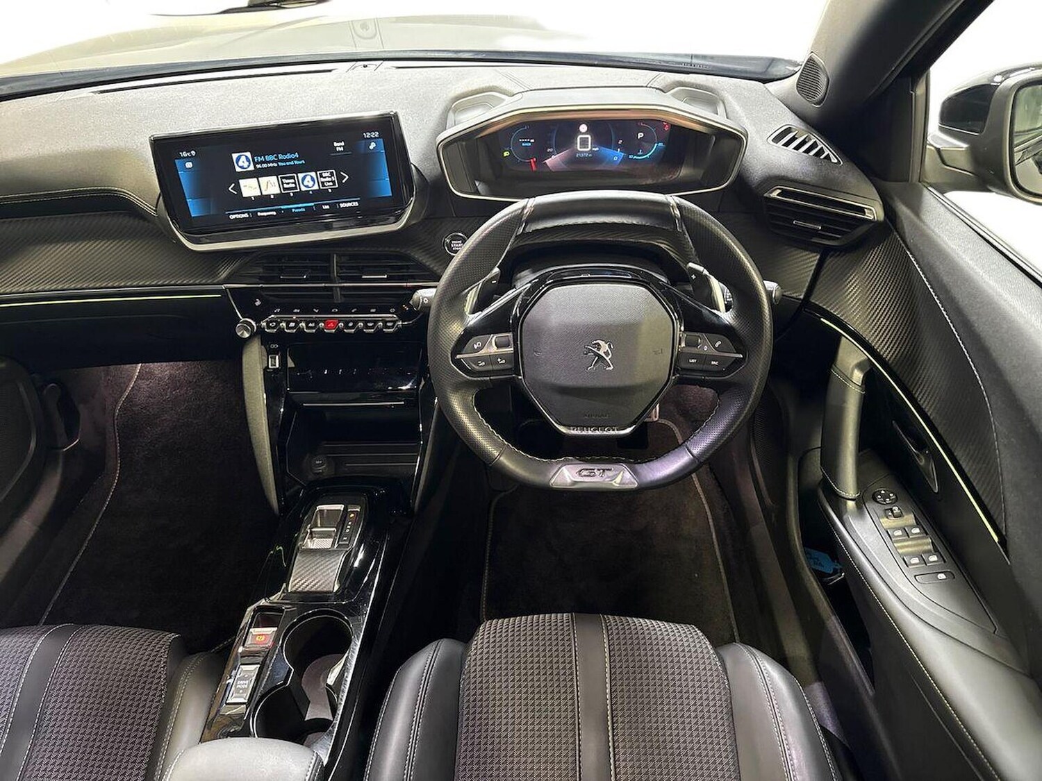 Used Peugeot 2008 2022 for sale - 76785183: Photo 9