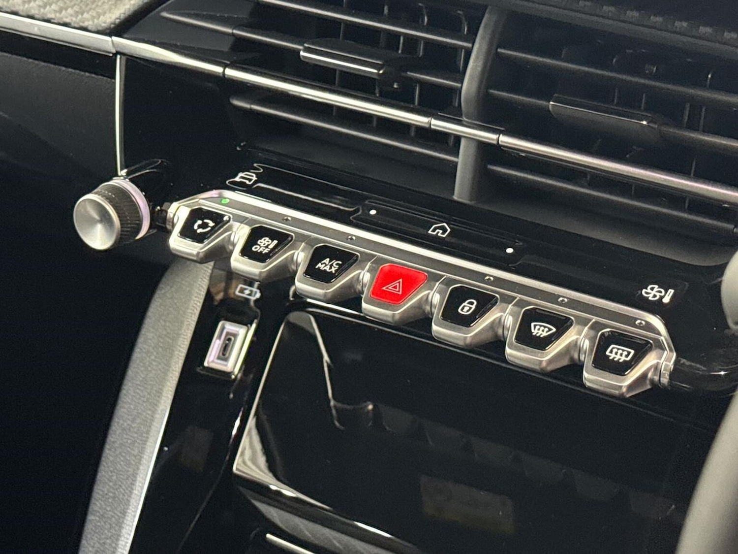 Used Peugeot 2008 2026 for sale - 78039277: Photo 12