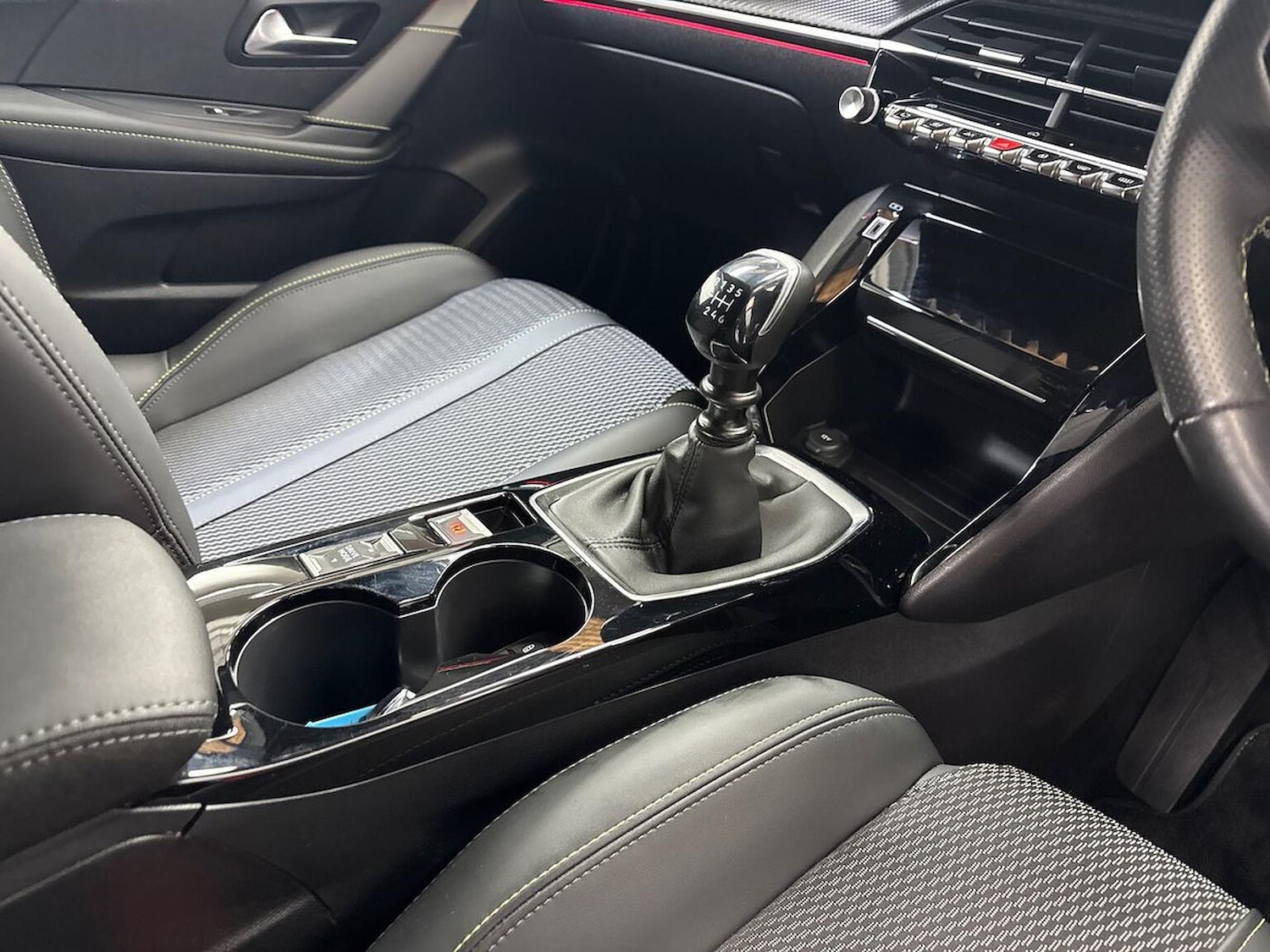 Used Peugeot 208 2024 for sale - 77980060: Photo 13