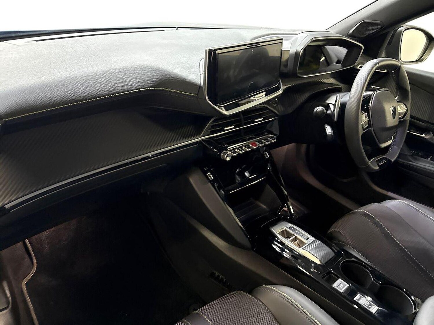 Used Peugeot 2008 2025 for sale - 77488895: Photo 7