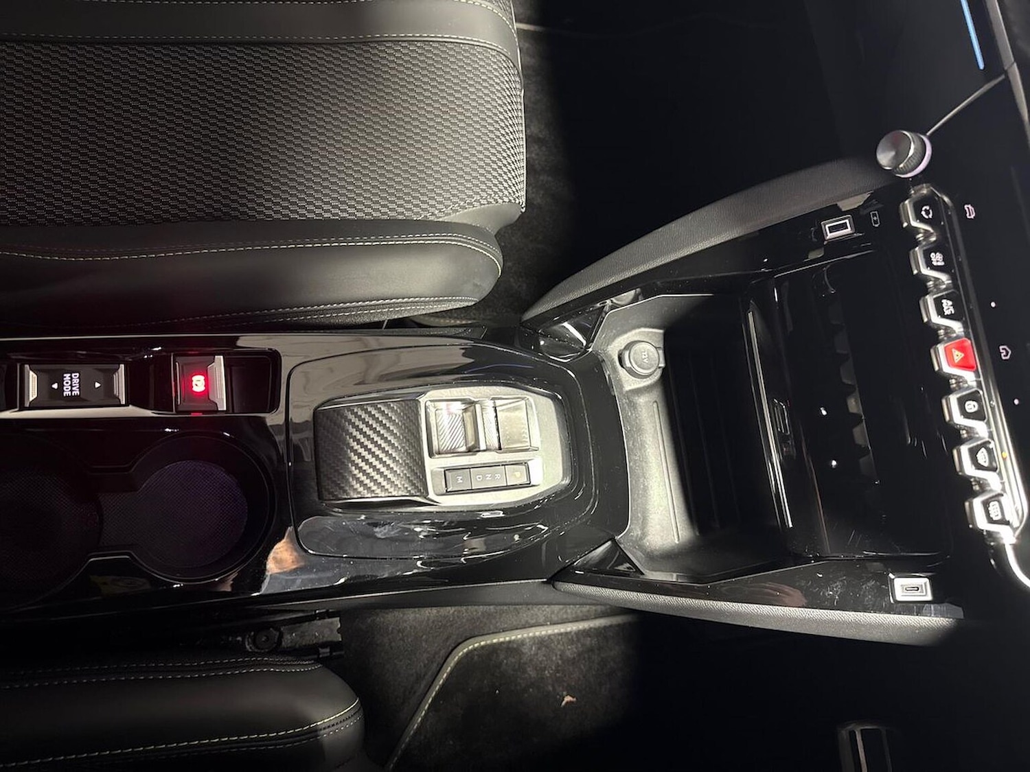 Used Peugeot 2008 2024 for sale - 76877966: Photo 13