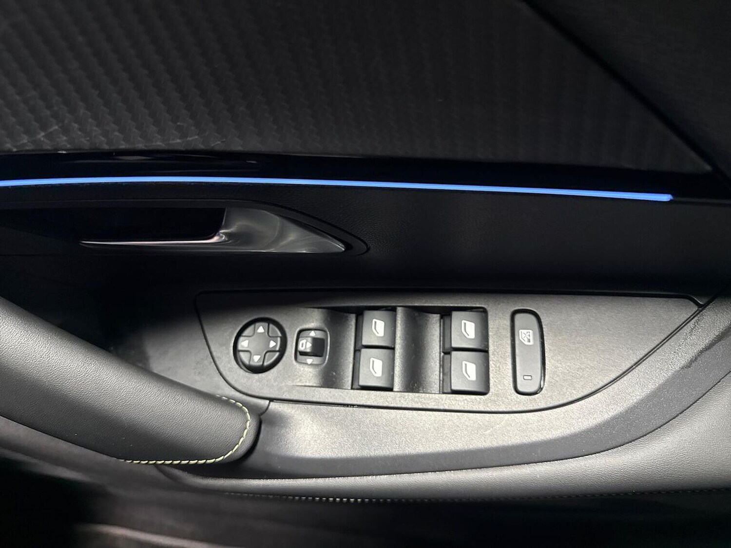 Used Peugeot 2008 2024 for sale - 76877966: Photo 21