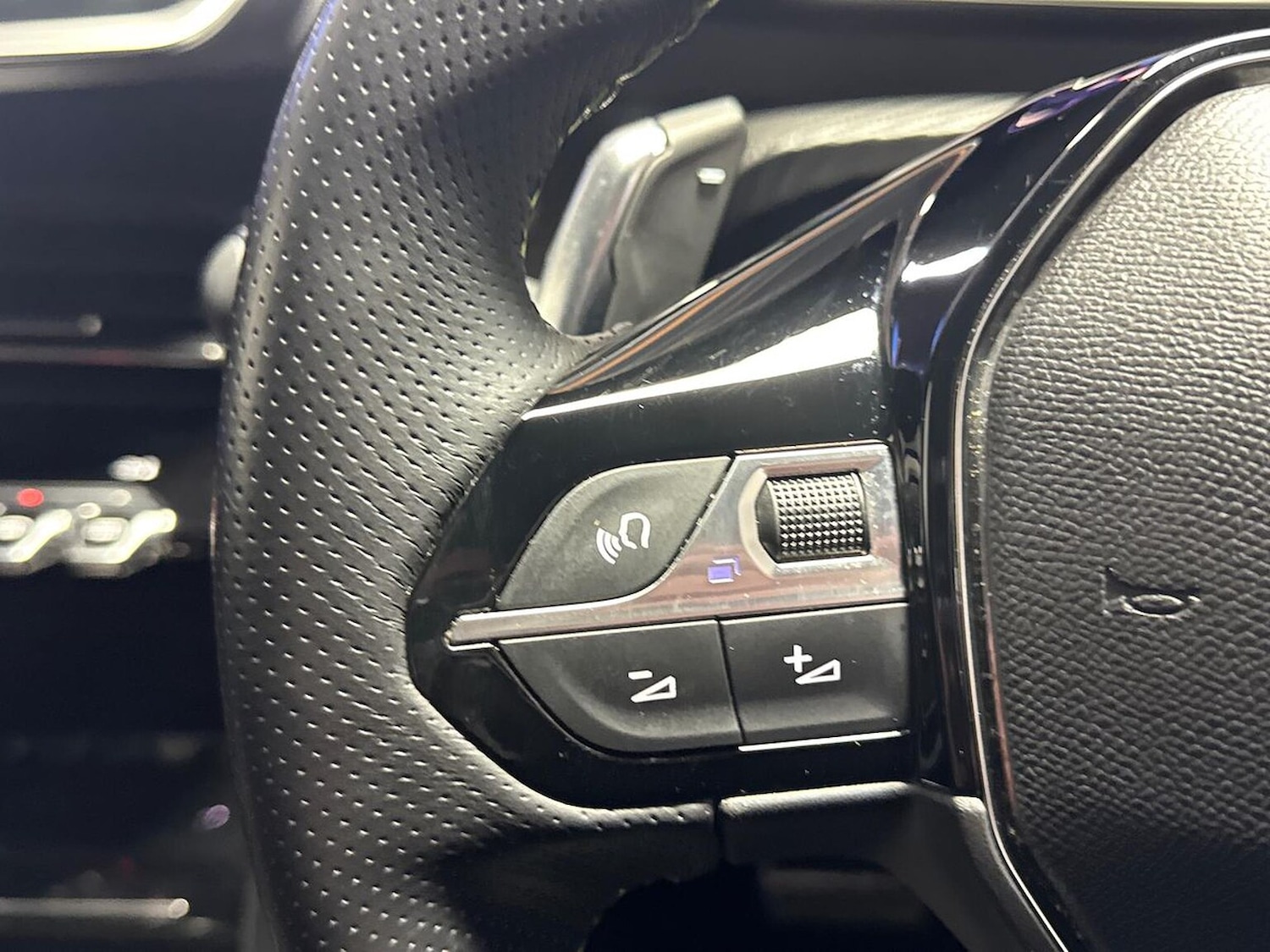 Used Peugeot 2008 2024 for sale - 76877966: Photo 24