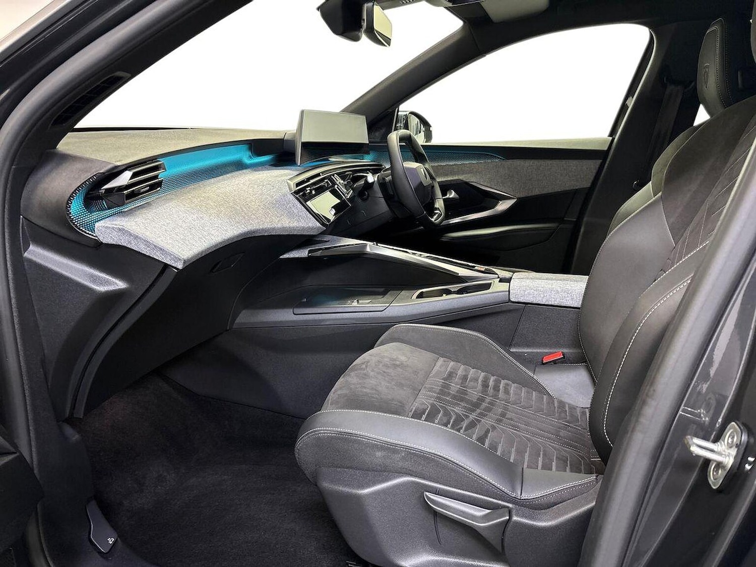 Used Peugeot 3008 2024 for sale - 76699437: Photo 7