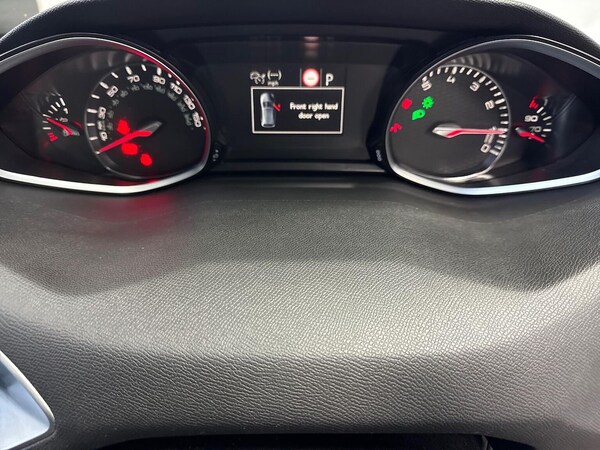 Used Peugeot 308 2020 for sale - 76253657: Photo 10