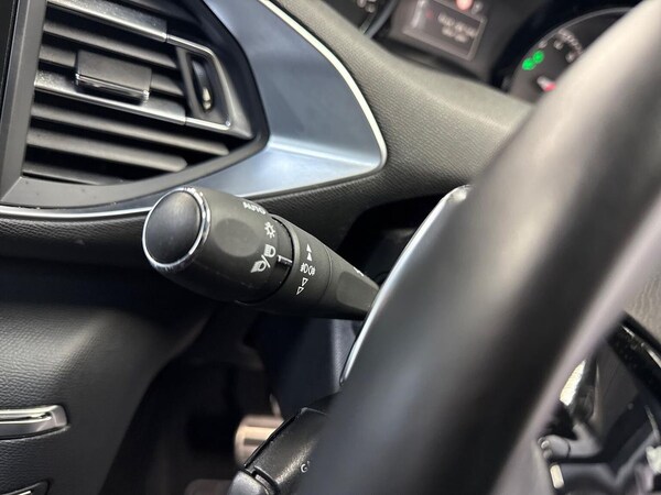 Used Peugeot 308 2020 for sale - 76253657: Photo 26