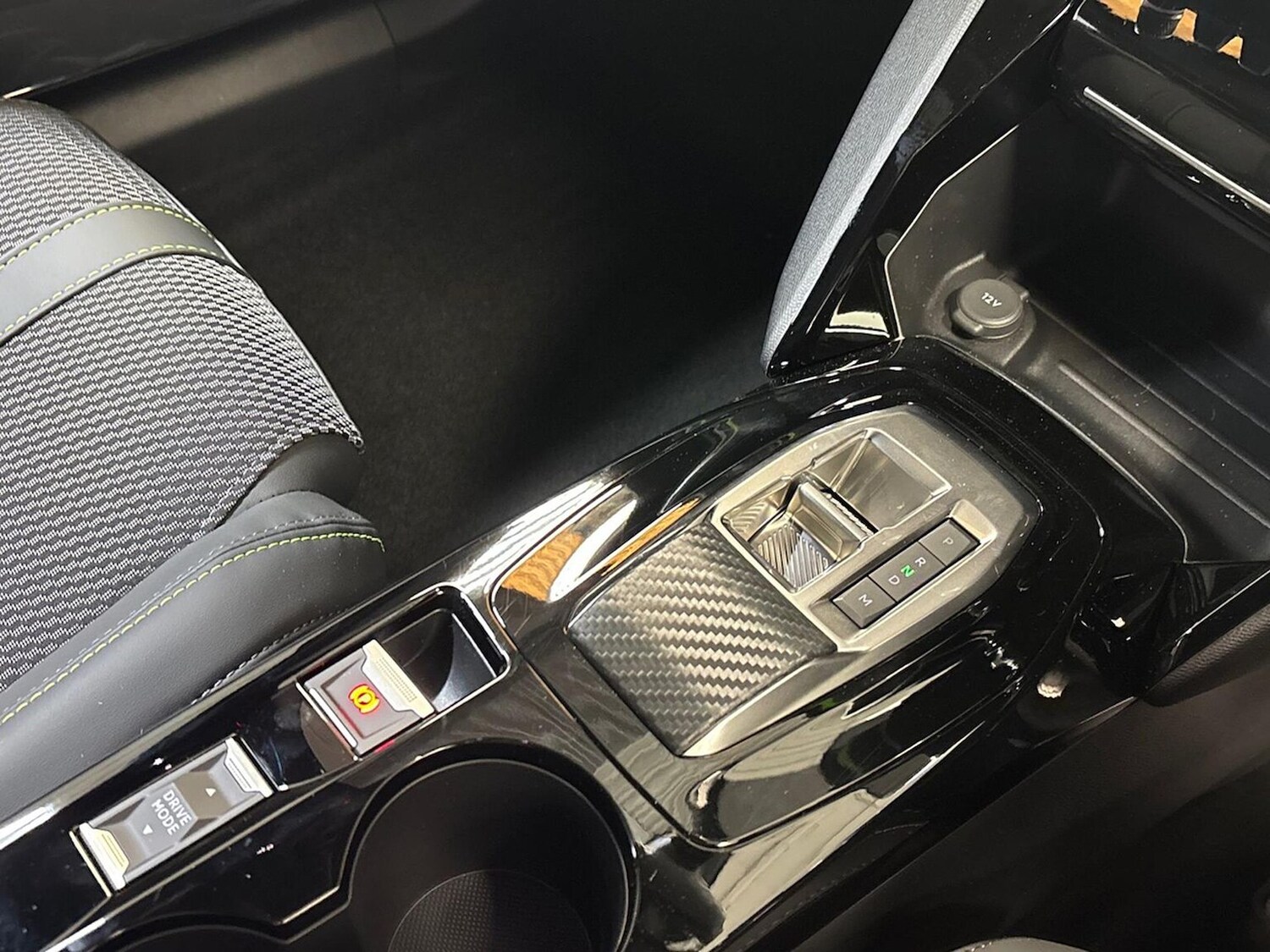 Used Peugeot 2008 2024 for sale - 76830707: Photo 13