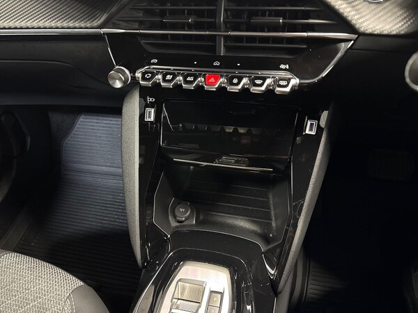 Used Peugeot 2008 2024 for sale - 76159511: Photo 12