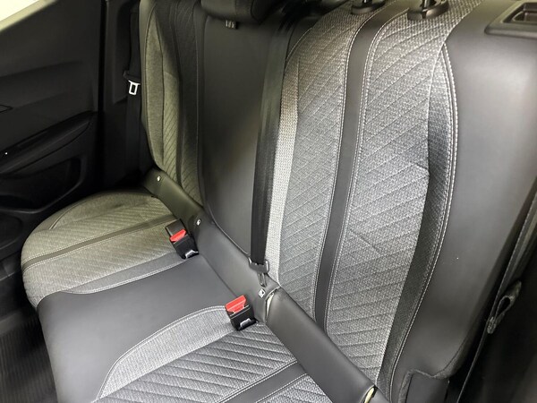 Used Peugeot 2008 2024 for sale - 76159511: Photo 16